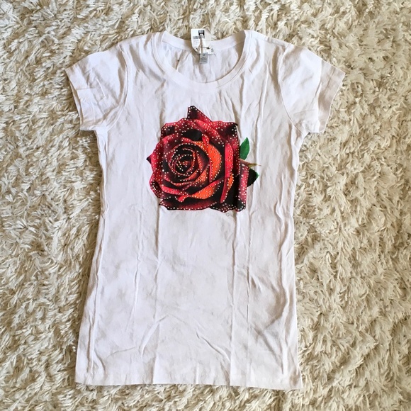 ✨WOMENS GUESS TSHIRT WITH STUDDED ROSE - Picture 1 of 2